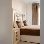 Exclusive City, & Golf Villa *