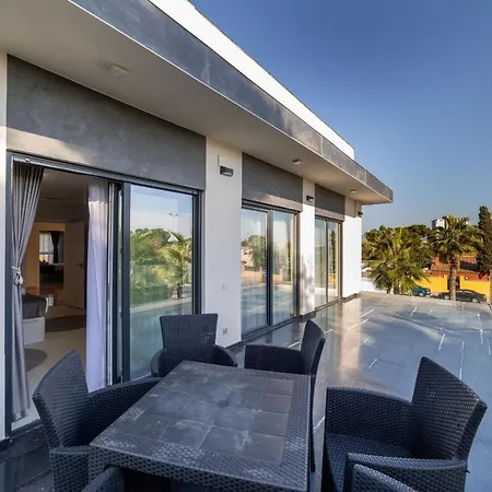 Exclusive City, Beach & Golf Alicante