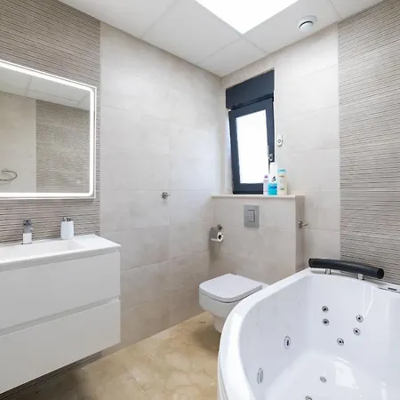 Exclusive City, Beach & Golf * Alicante