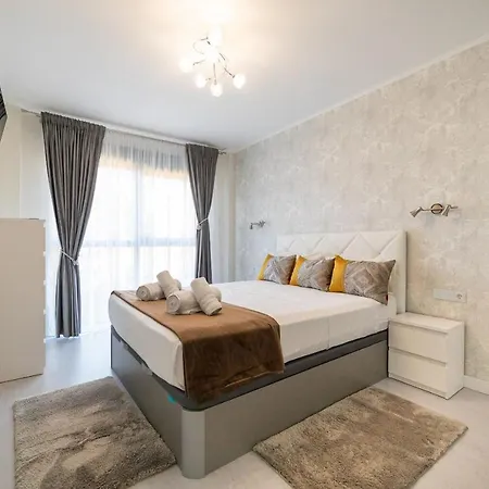 Villa Exclusive City, Beach & Golf *
