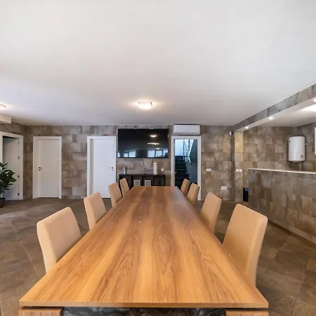 Exclusive City, Beach & Golf Villa Alicante