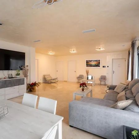 Exclusive City, Beach&golf