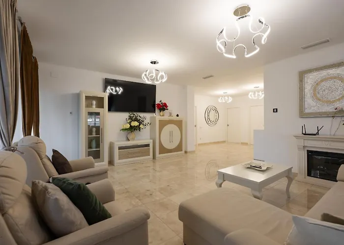 Villa Exclusive City, & Golf Alicante