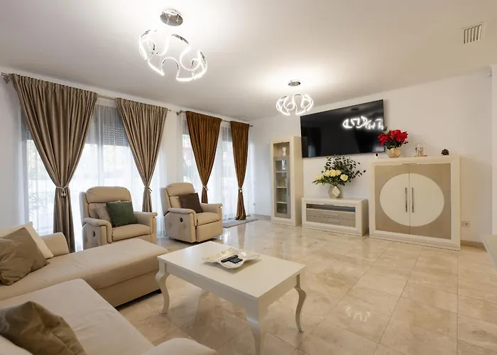 Villa Exclusive City, & Golf Alicante
